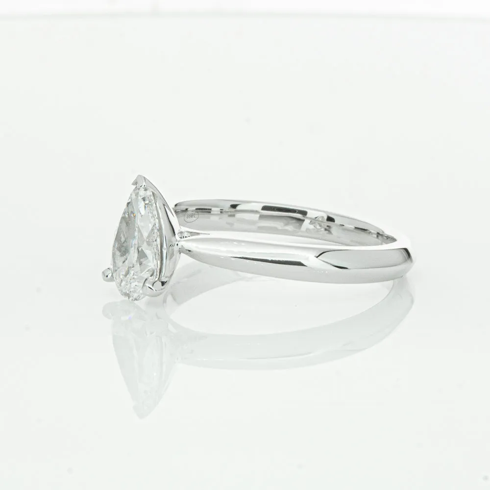 18ct White Gold 1.00ct Pear Cut Diamond Venetian Ring