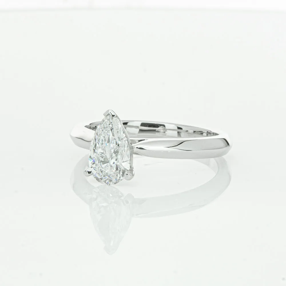 18ct White Gold 1.00ct Pear Cut Diamond Venetian Ring