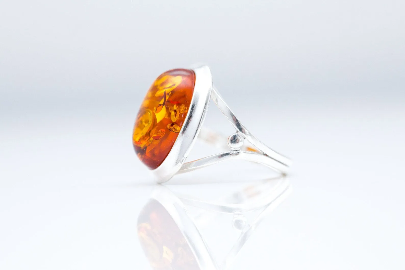 Classic Oval Ring with Cognac Amber