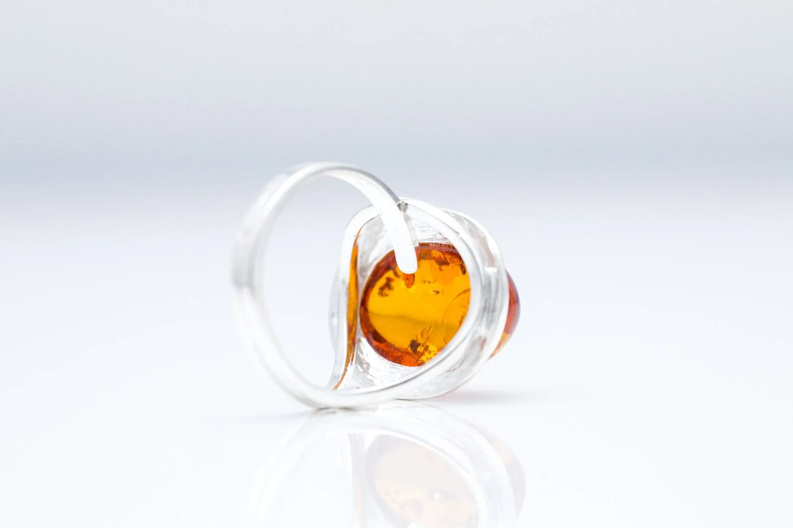 Classic Oval Ring with Cognac Amber