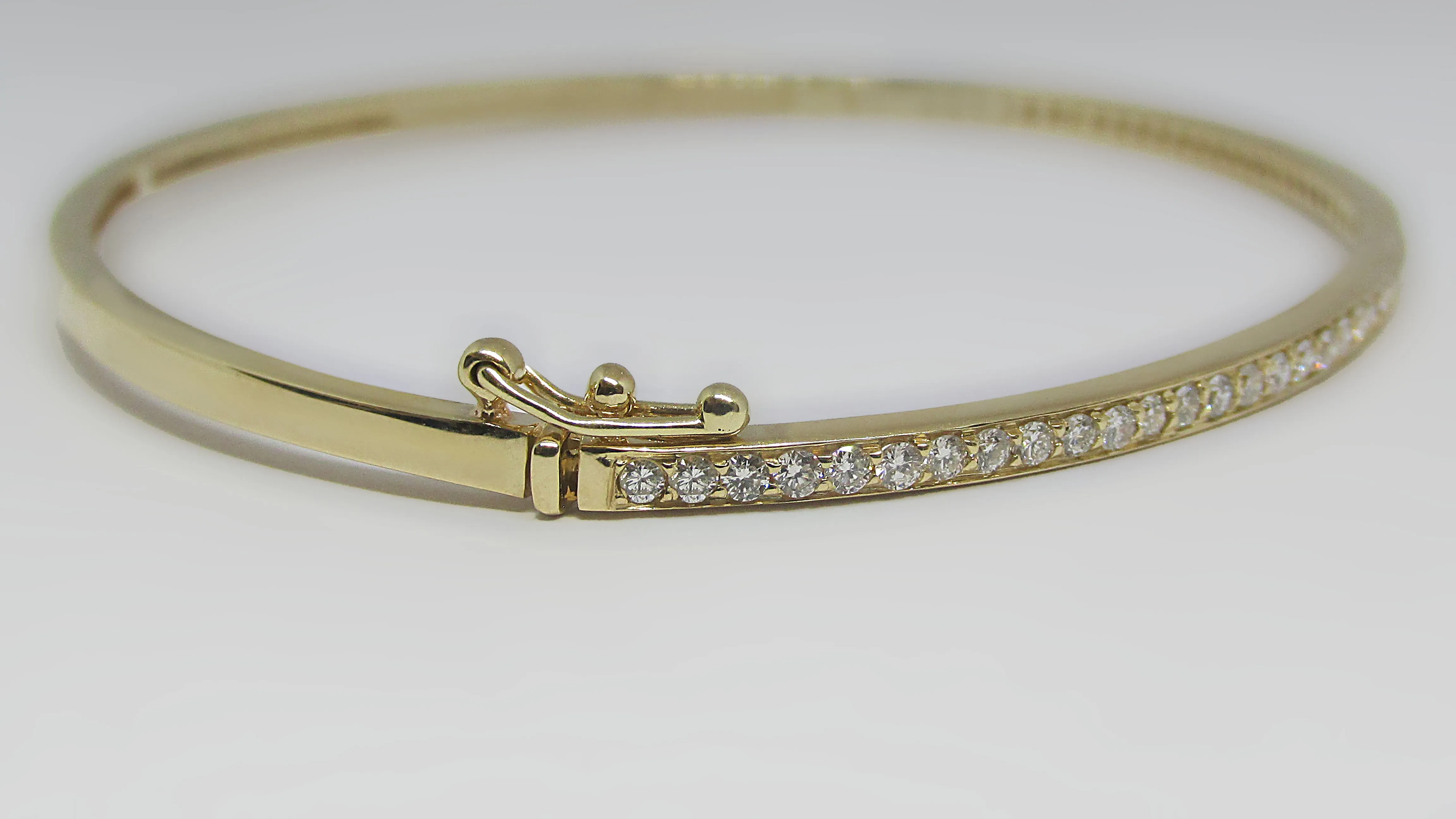 Diamond Bangle Bracelet 14K Yellow Gold 0.50 Ct. Tw.