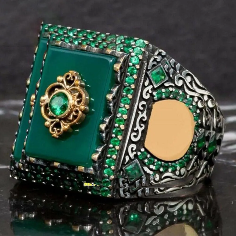 Emerald Men's Luxury Ring