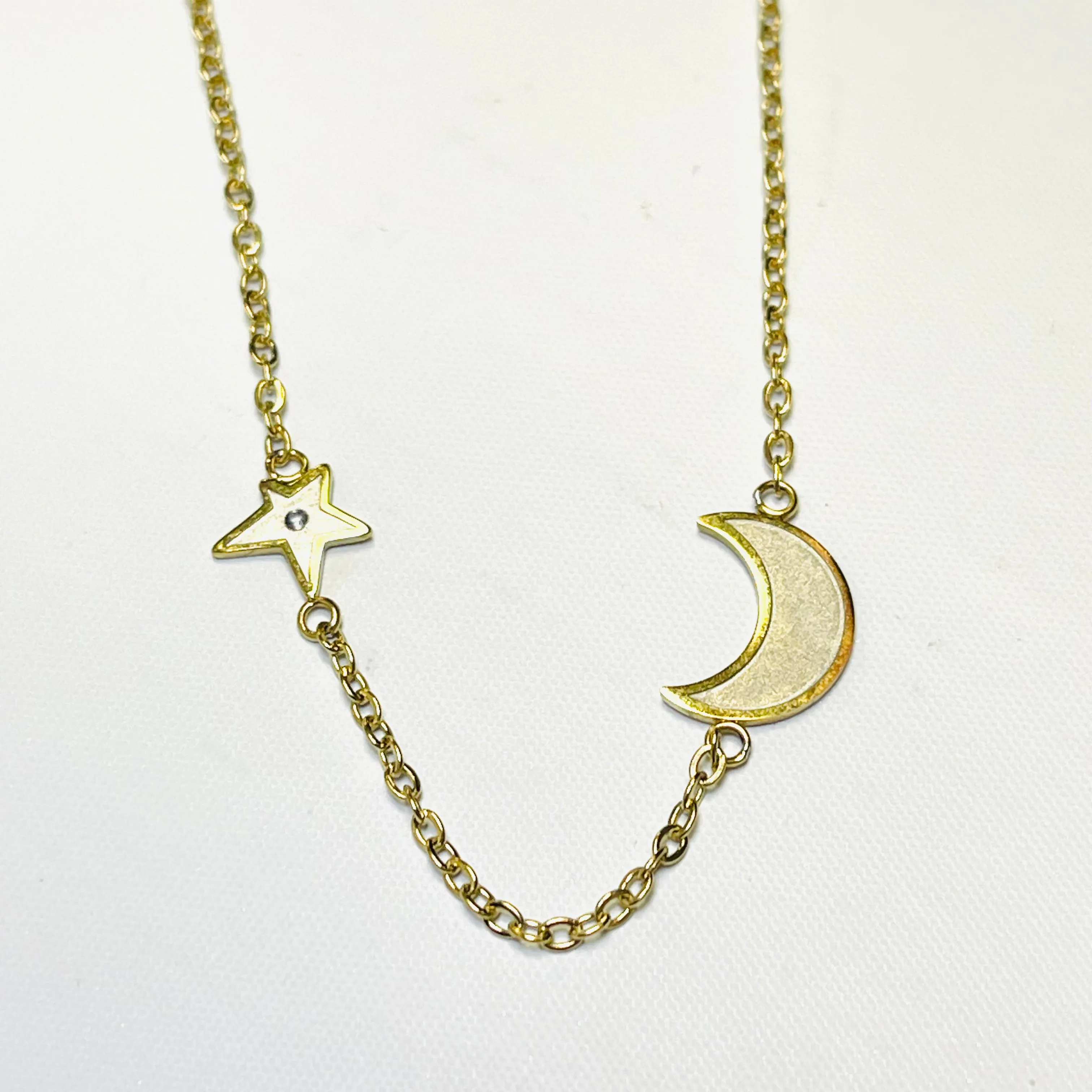 LUNAR CRECIENTE NECKLACE