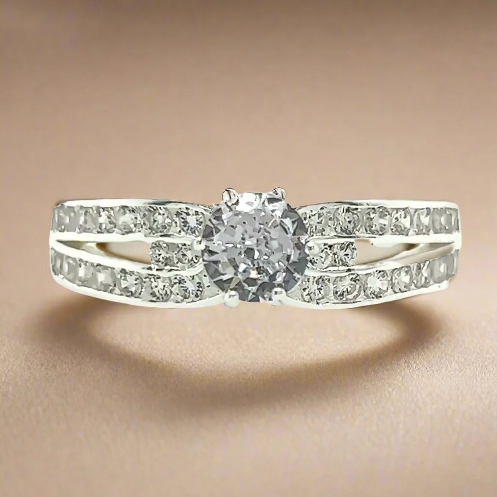 R700 Engagement Ring