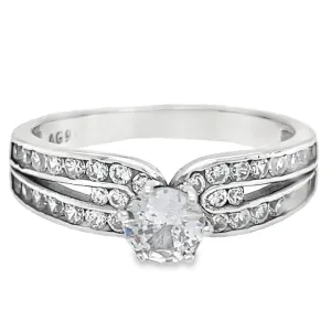 R702 Engagement Ring