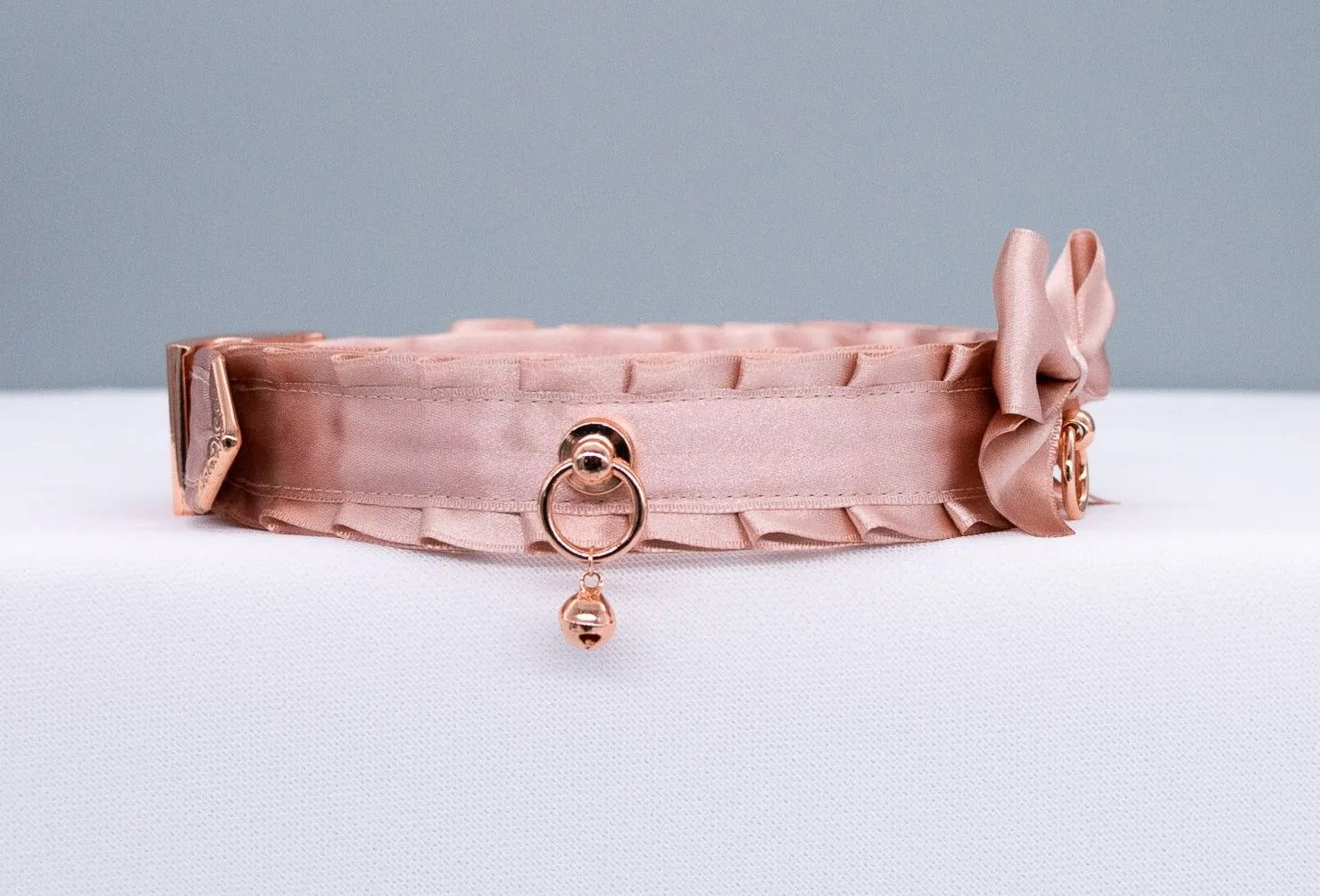 Luxurious Rose Gold BDSM Collar