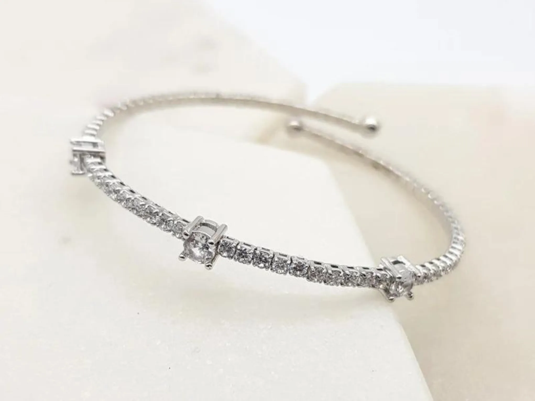 Roxanne - Simple Crystal Bridal Bangle Bracelet