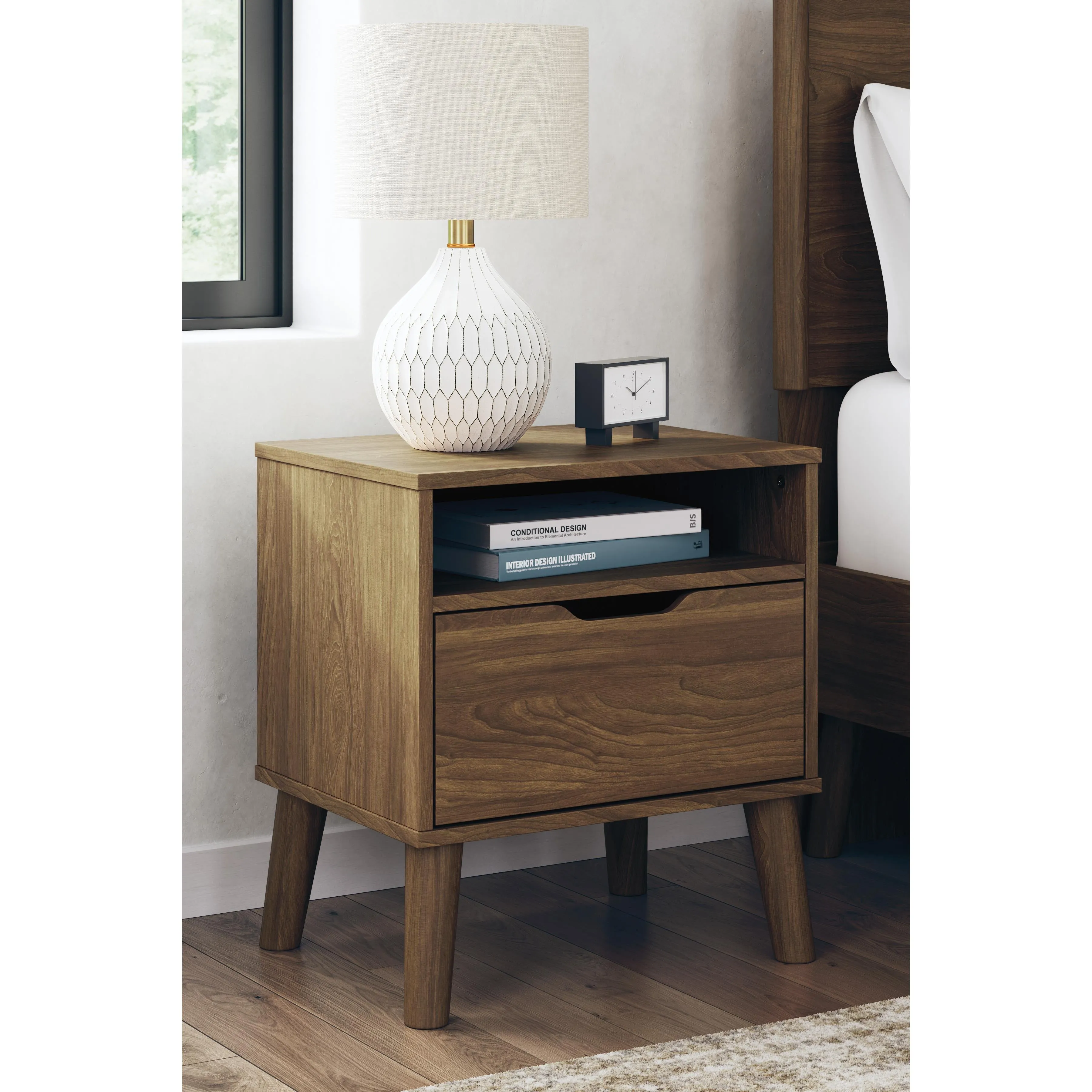 Signature Design by Ashley Fordmont 1-Drawer Nightstand EB4879-291