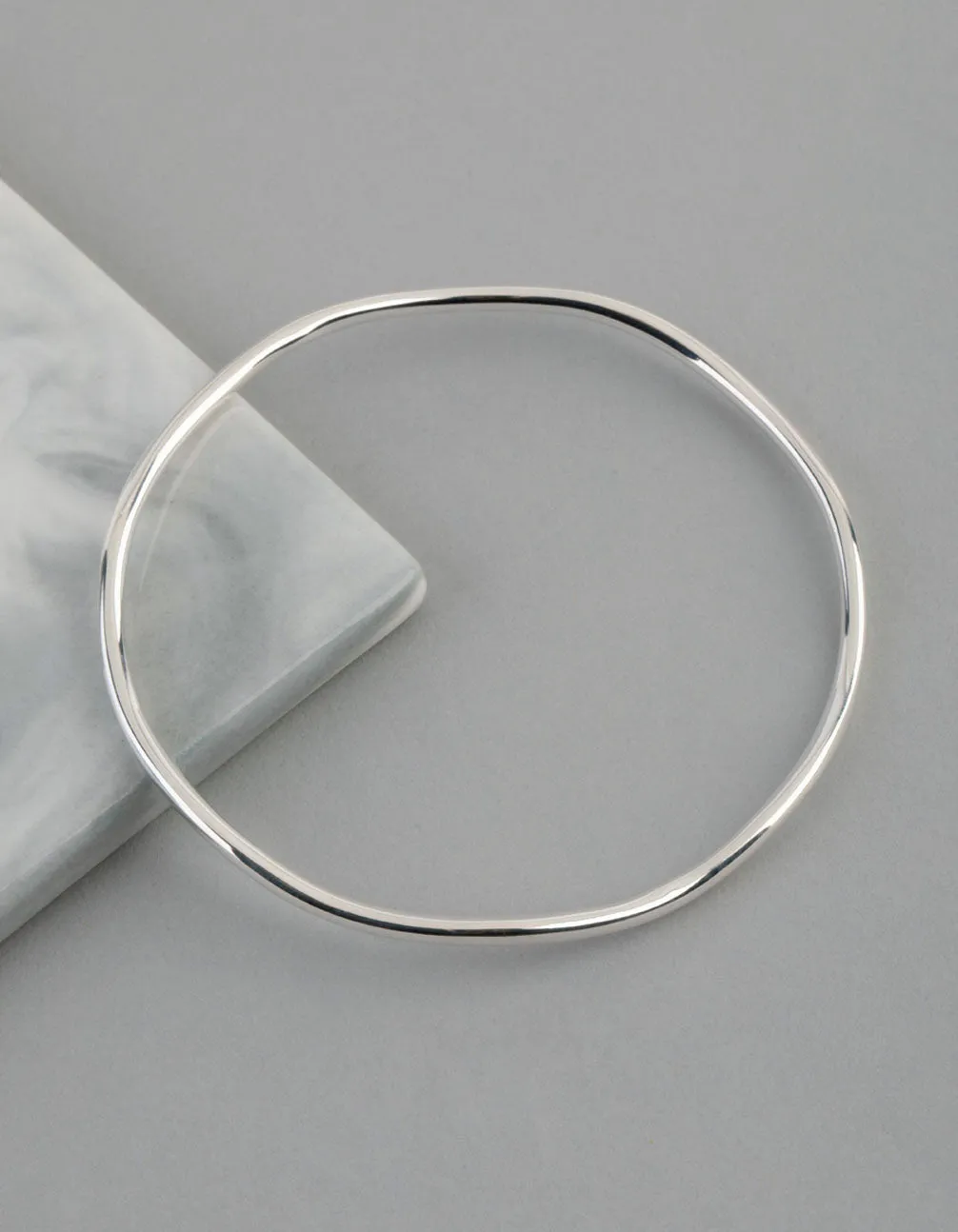 Silver Plated Brass 2.5mm Wavey Bangle