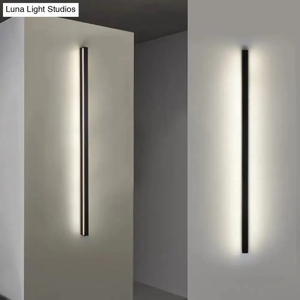 Sleek Black LED Wall Sconce for Hallways - Linear Flush Mount Design