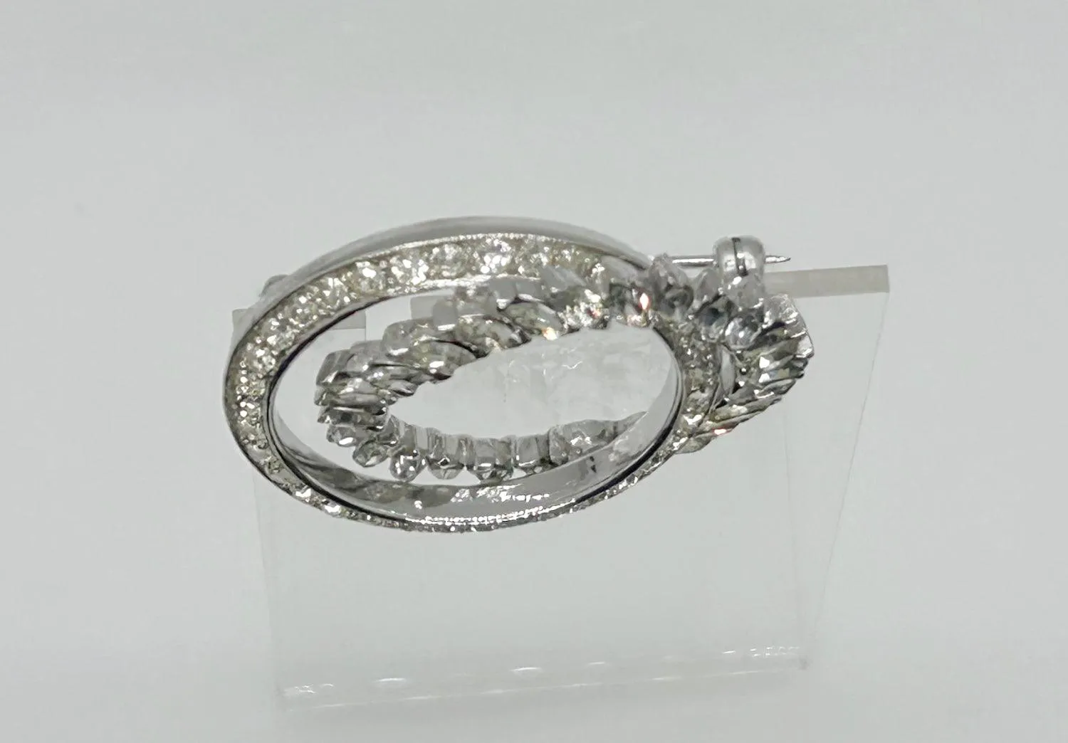 Sparkling Vintage Boucher 4749 Double Circle Brooch